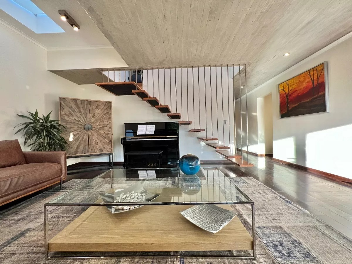 Venta Casa O 4D en suite Walk-in cl&oacute;set 4B 2E 1B La Llaver&iacute;a - Vitacura