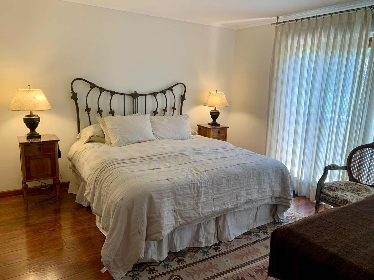 Venta Casa 4D 4B 2E San Carlos de Apoquindo - Las Condes