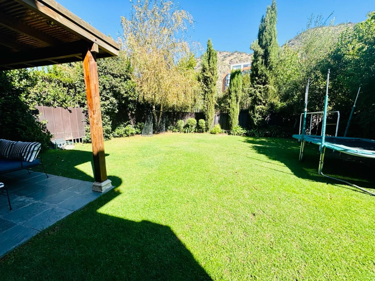 Venta Casa NP 5D en suite Walk-in cl&oacute;set 4B 3E 1B Los Trapenses - Lo Barnechea