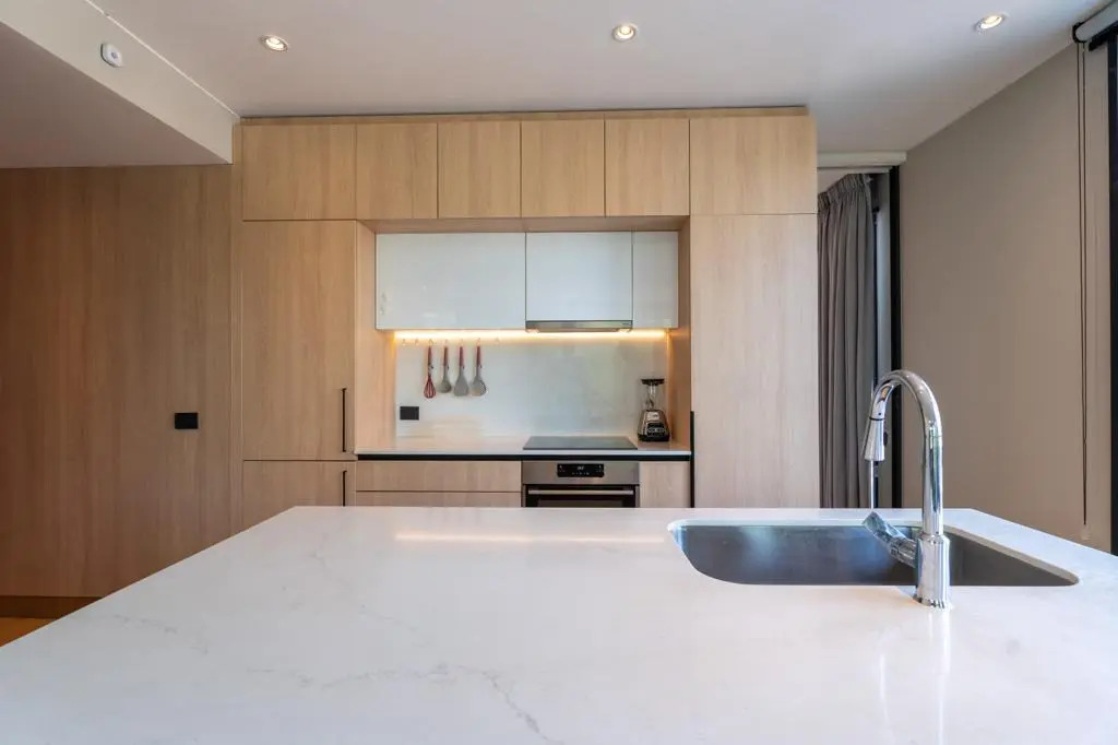 Arriendo Departamento 1D en suite 2B 1E 1B Barrio El Golf - Las Condes