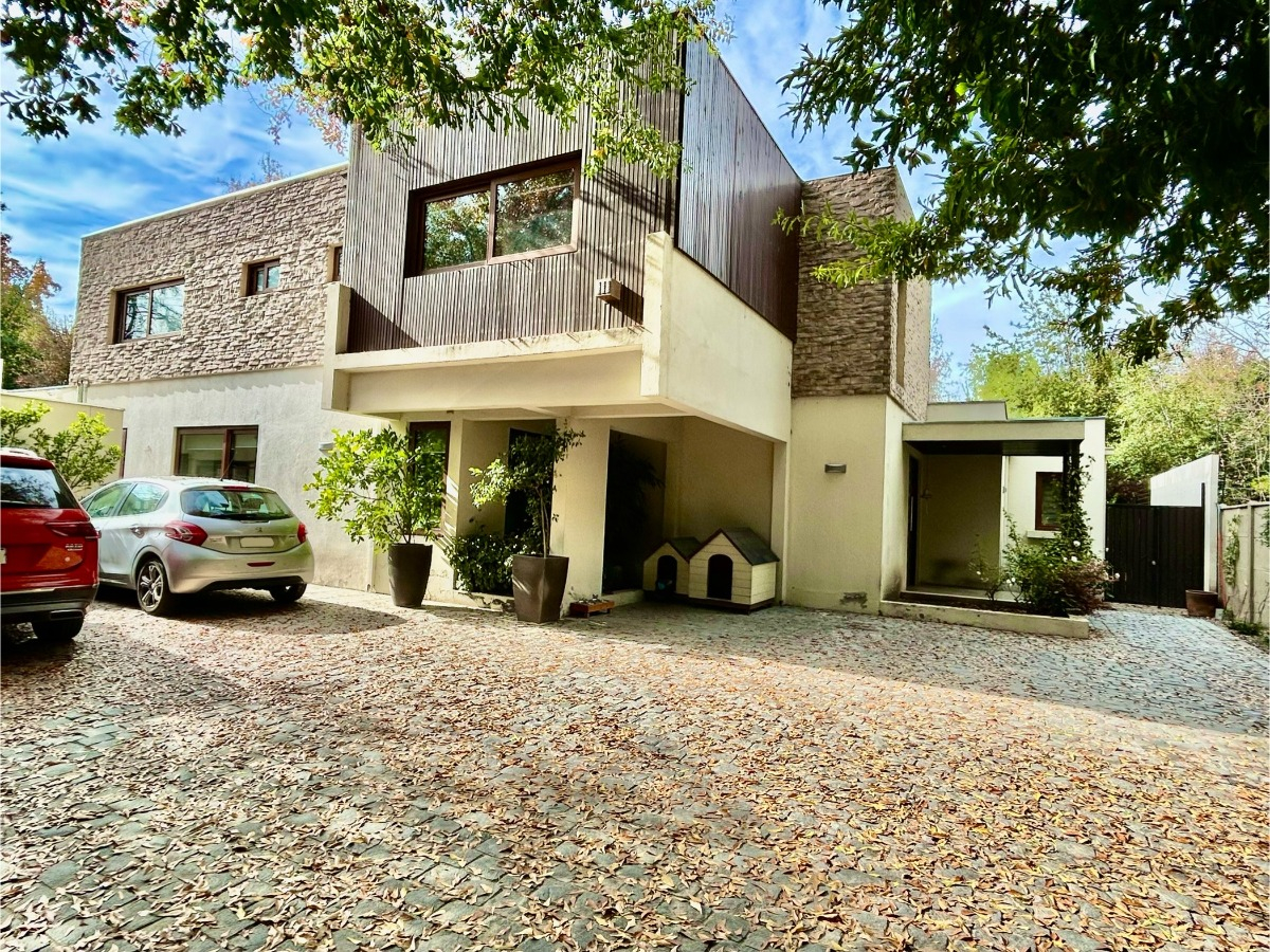 Venta Casa O 5D en suite Walk-in cl&oacute;set 4B 5E 1B La Dehesa - Lo Barnechea