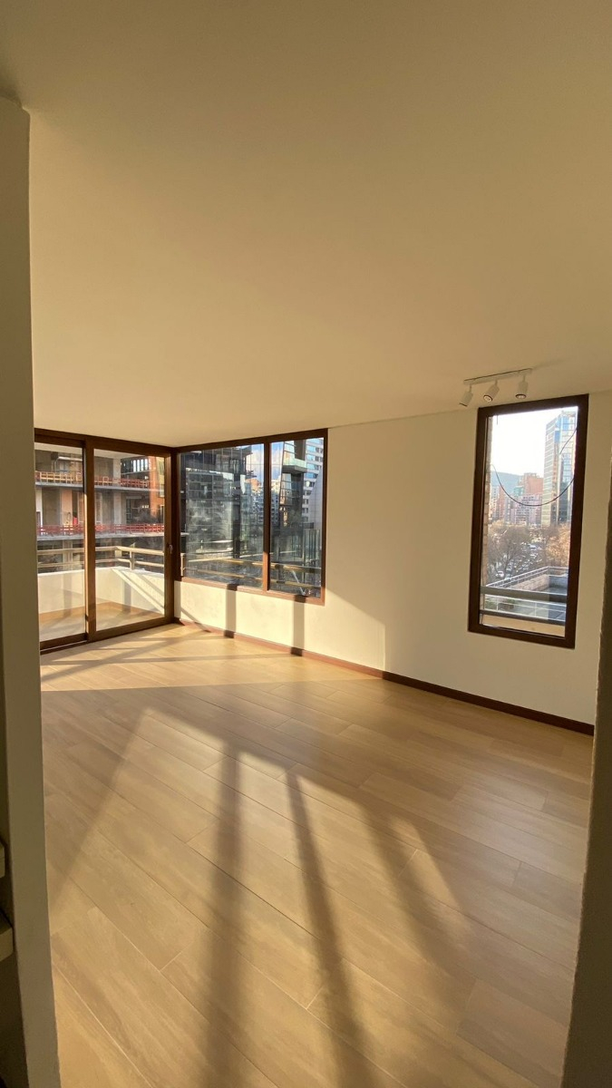 Arriendo Departamento 3D 2B 1E 1B Barrio El Golf - Las Condes