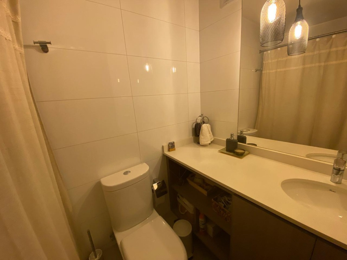 Arriendo Departamento SO 2D en suite Walk-in cl&oacute;set 2B 1E Campus Oriente - Providencia