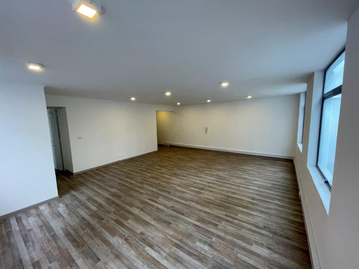 Venta Oficina 2B Los Leones - Providencia