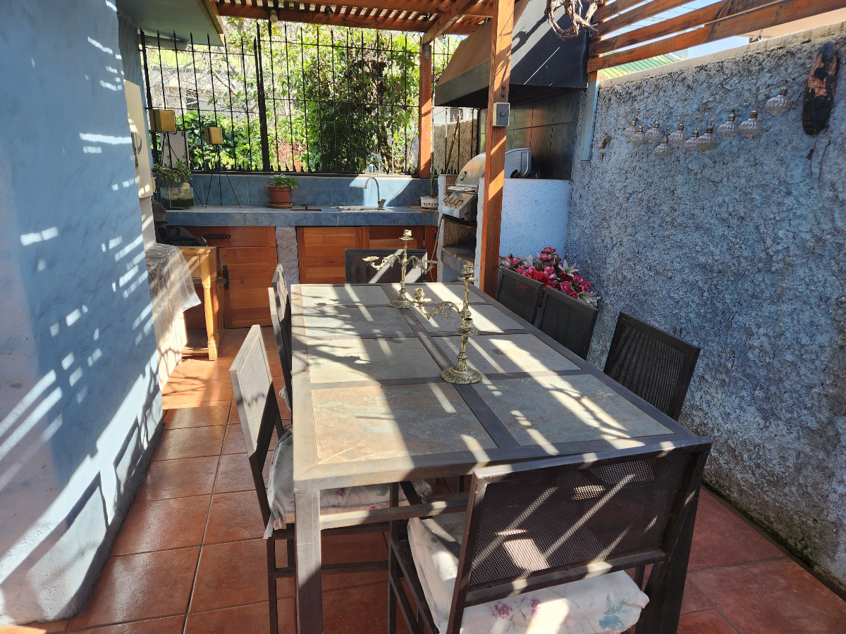 Venta Casa O 5D en suite 5B 2E 2B Parque Padre Alberto Hurtado - Las Condes