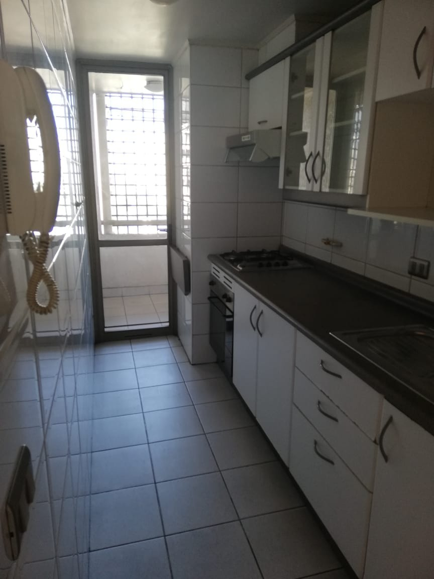 Arriendo Departamento S 2D en suite Walk-in cl&oacute;set 2B 1E 1B Metro Escuela Militar - Las Condes