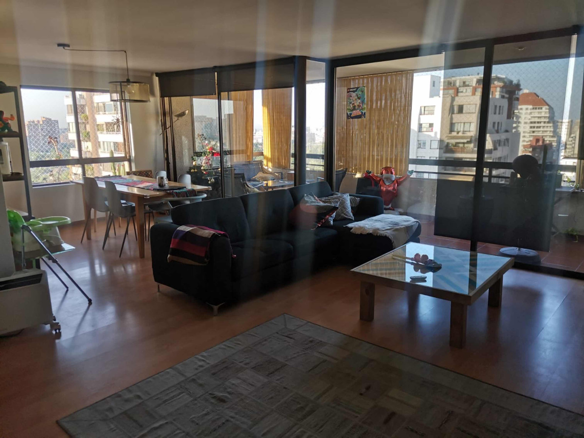 Arriendo Departamento 4D Metro Escuela Militar - Las Condes