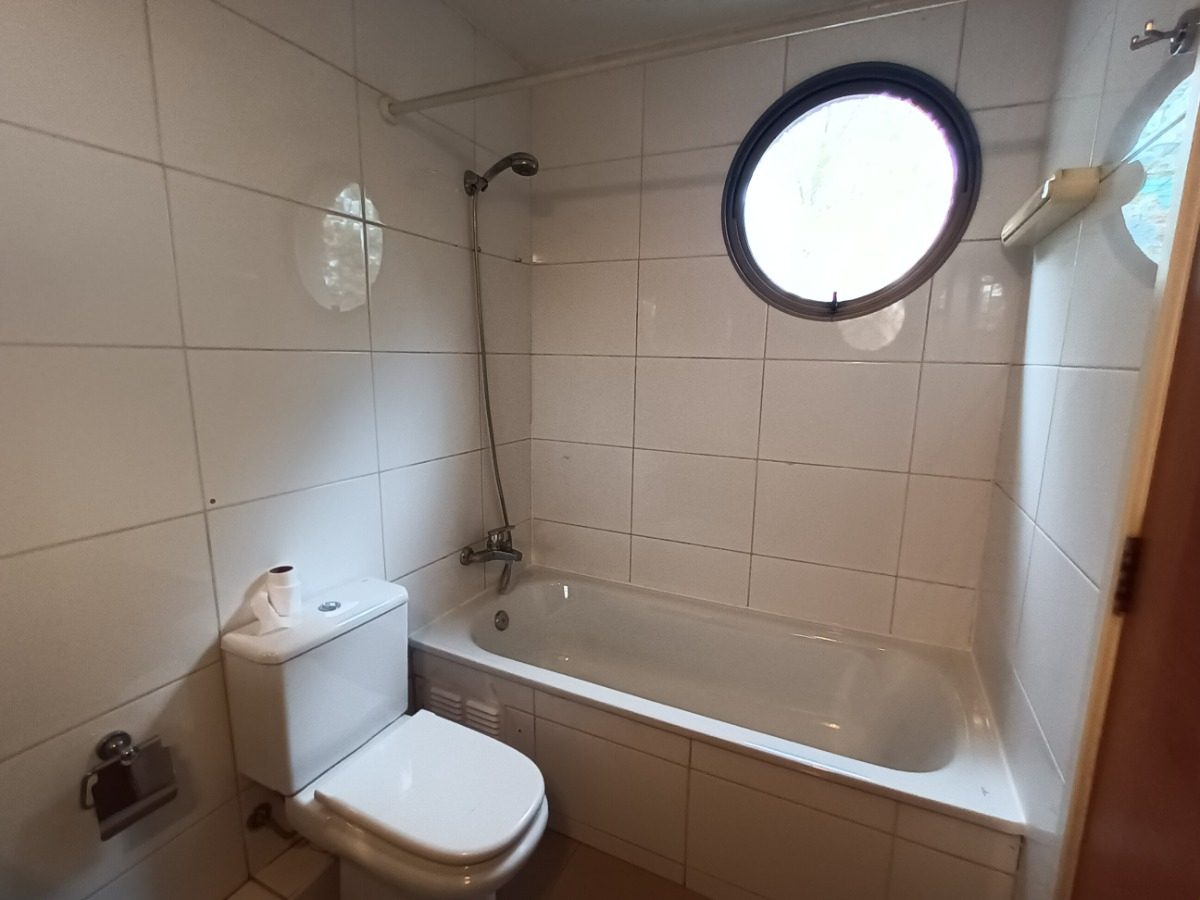 Arriendo Departamento NP 3D en suite Walk-in cl&oacute;set 2B 2E 1B Borde R&iacute;o - Casa Piedra - Vitacura