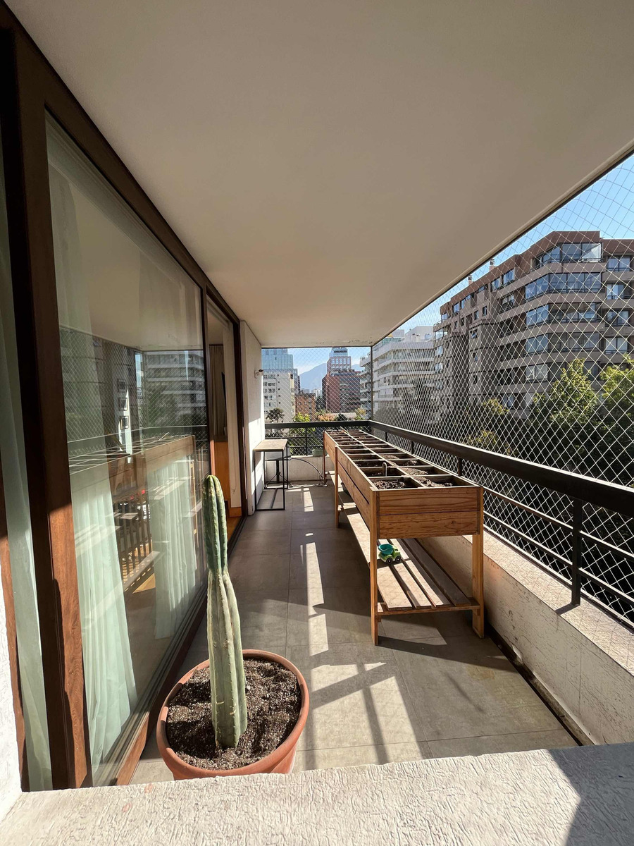 Arriendo Departamento 4D 3B 2E 1B Metro Escuela Militar - Las Condes