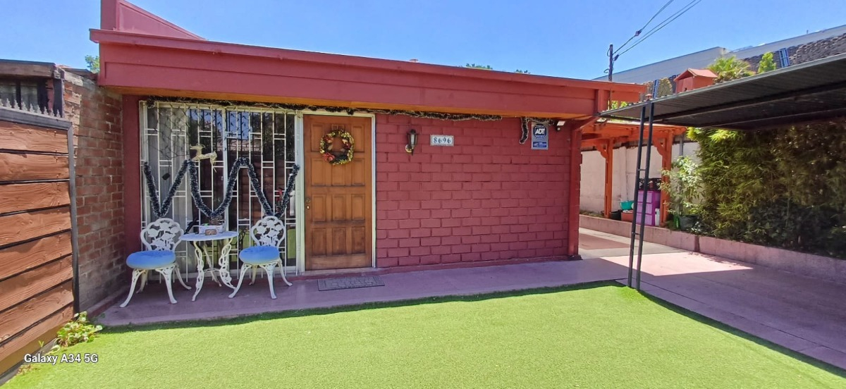 Venta Casa 3D Walk-in cl&oacute;set 2B 2E 1B Rotonda Atenas - Las Condes