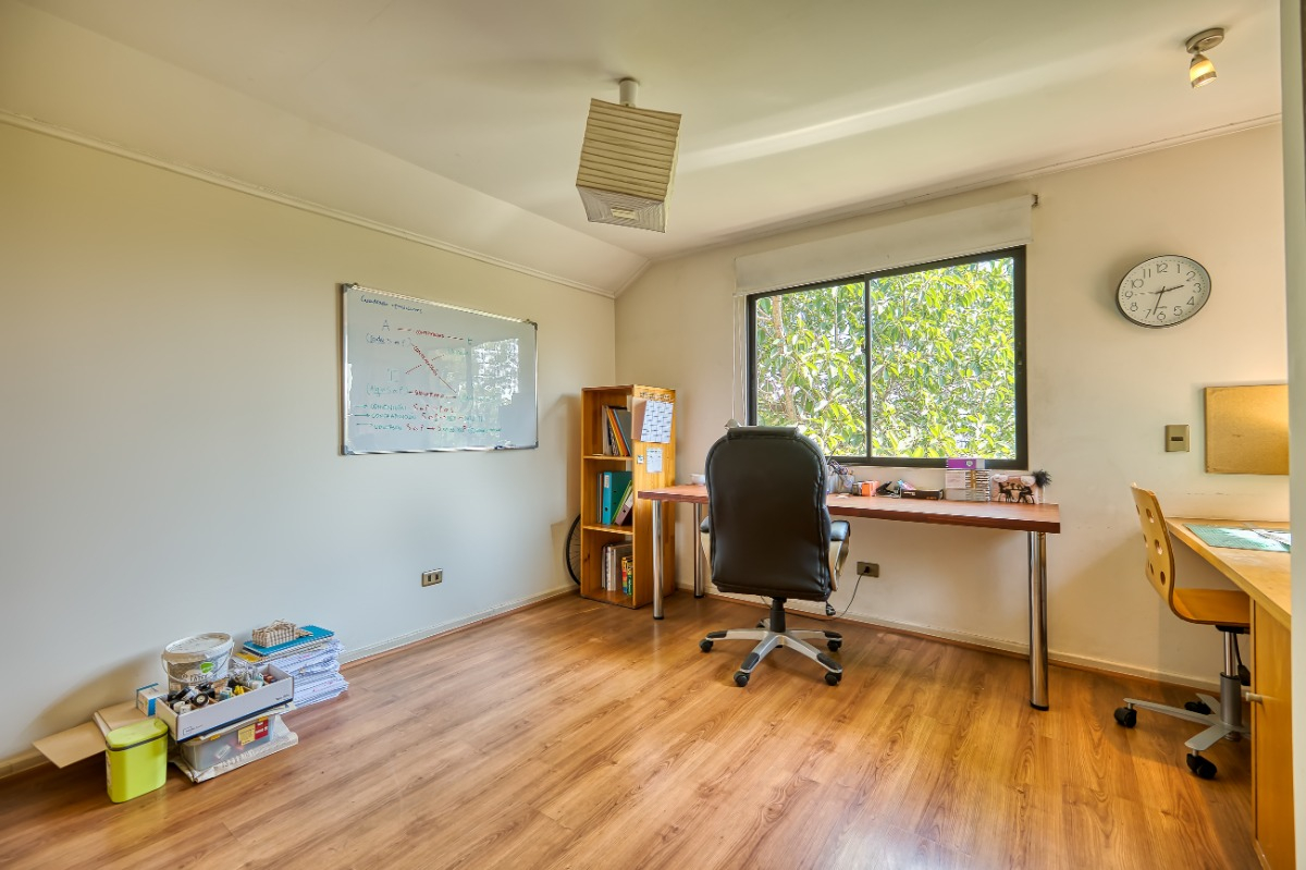 Venta Casa NO 5D en suite Walk-in cl&oacute;set 4B 2E Los Dominicos - Las Condes