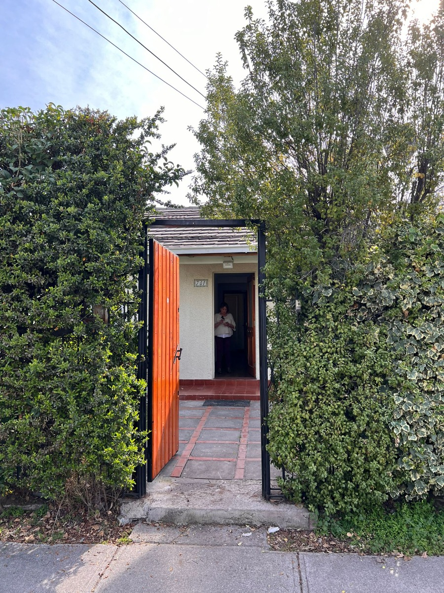 Arriendo Casa 4D 2B 1E 1B Rotonda Atenas - Las Condes