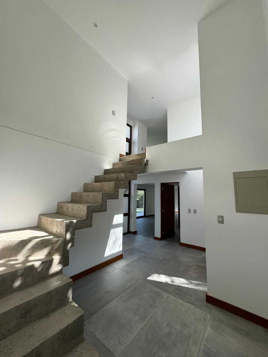 Venta Casa NO 6D Walk-in cl&oacute;set 4B 2E 1B San Carlos de Apoquindo - Las Condes