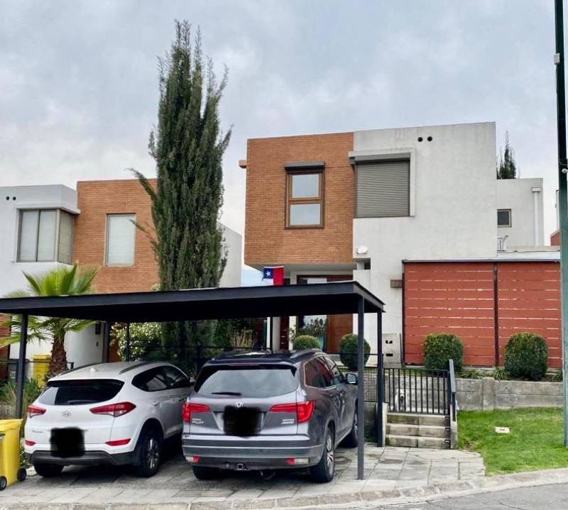 Venta Casa NO 3D en suite Walk-in cl&oacute;set 3B 2E 1B La Dehesa - Lo Barnechea
