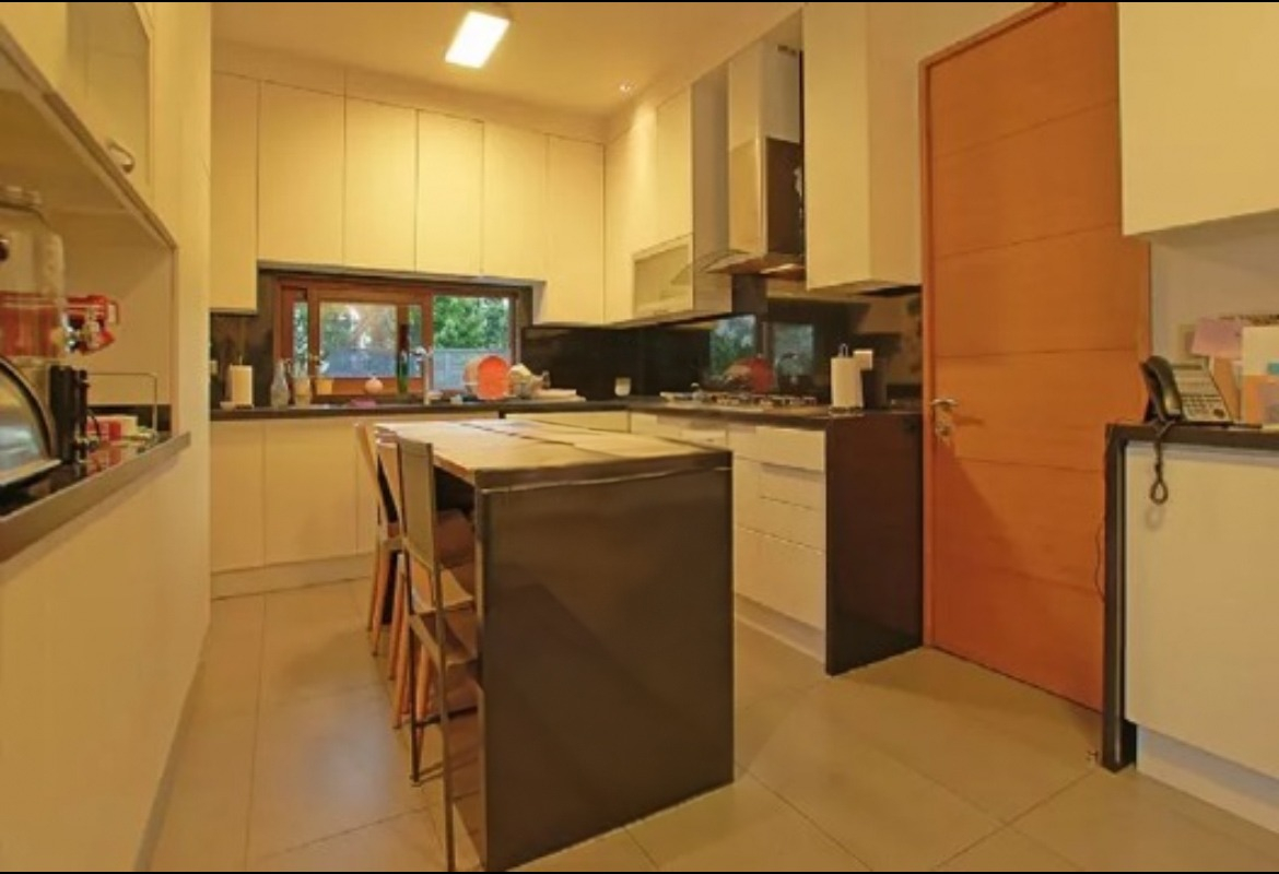 Venta Casa SP 7D 5B 4E 1B Los Trapenses - Lo Barnechea
