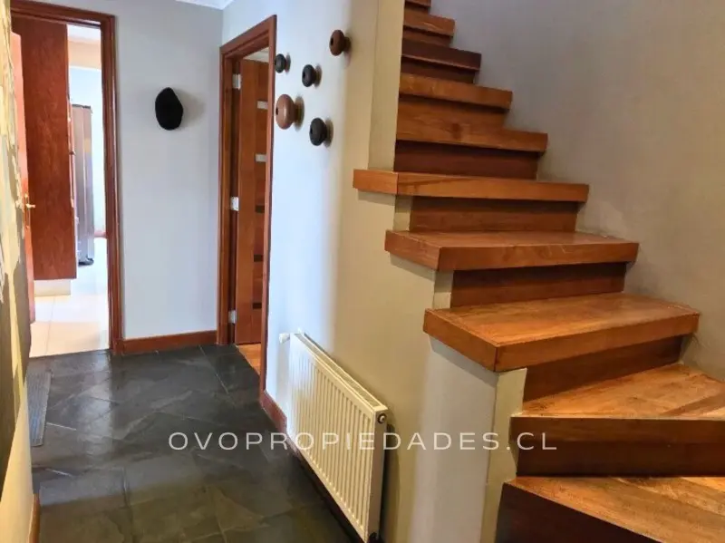 Venta Casa O 4D  5B 2E 2Bd La Dehesa - Lo Barnechea