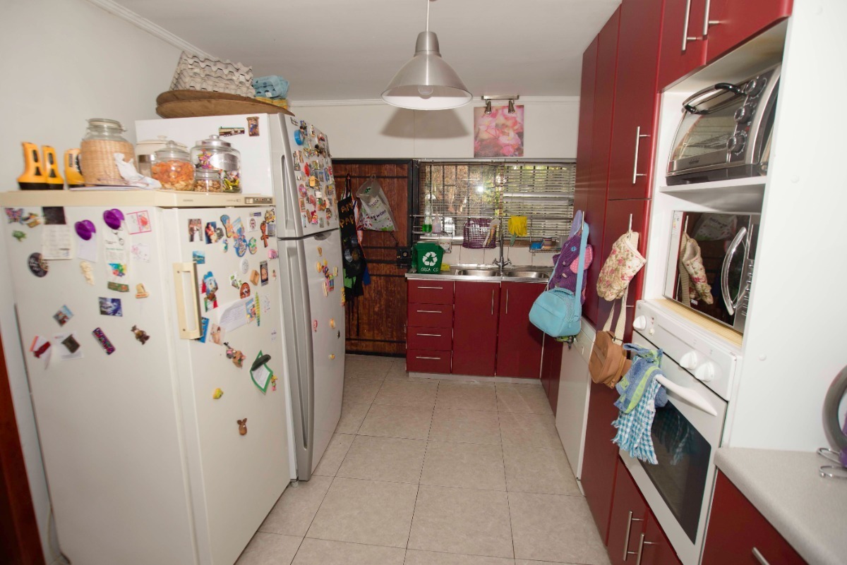 Venta Casa 5D Metro Sim&oacute;n Bolivar - La Reina