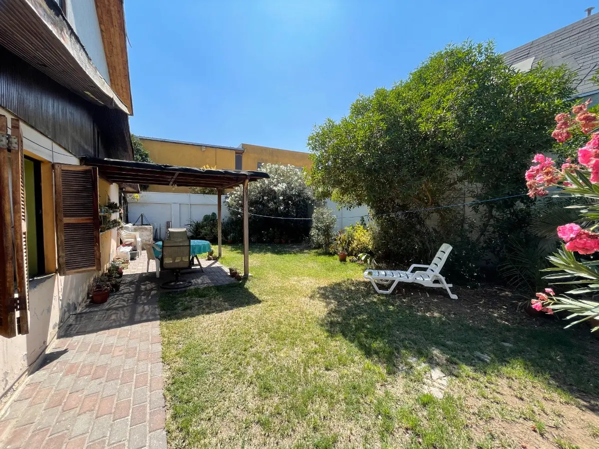 Venta Casa P 6D 3B 2E Francisco de Villagra - La Reina
