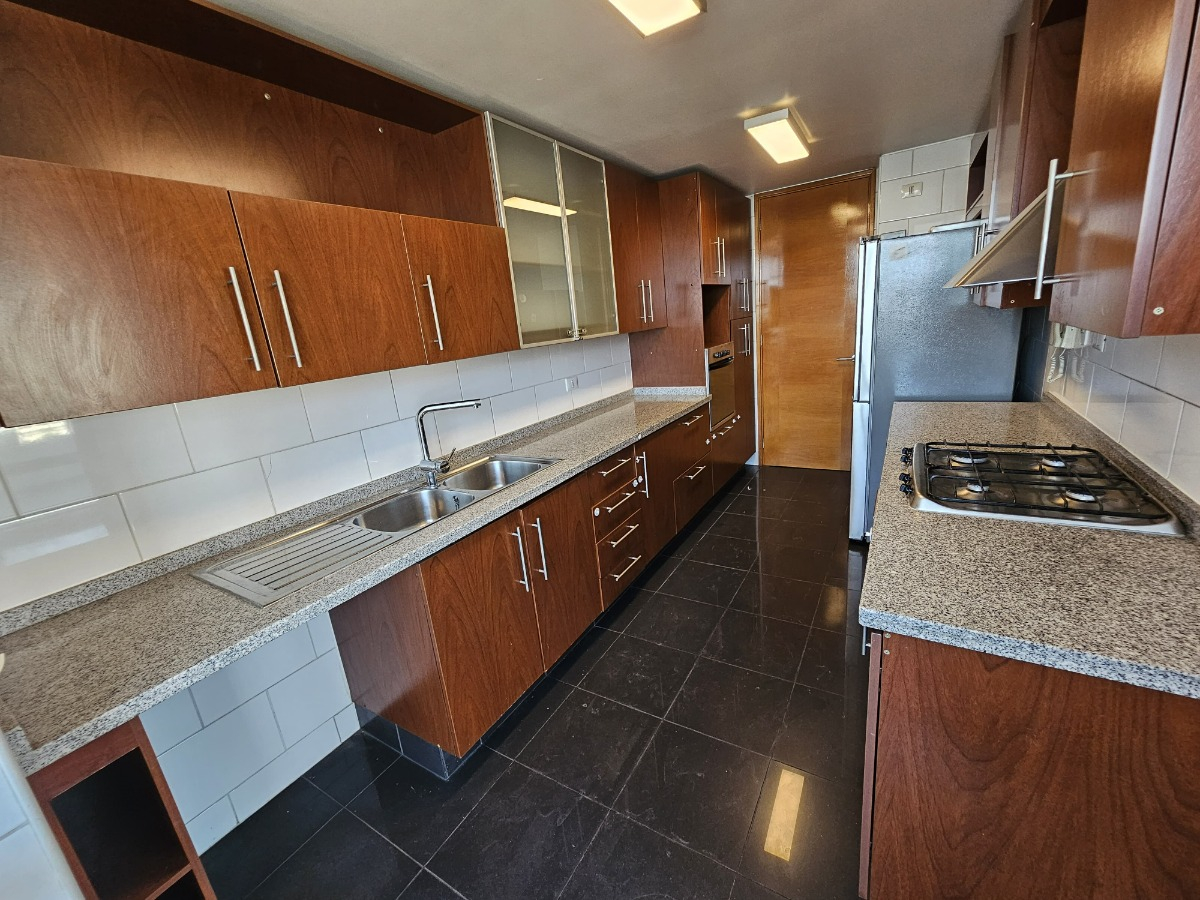 Arriendo Departamento SO 3D en suite Walk-in cl&oacute;set 3B 2E 1B Las Lilas - Providencia