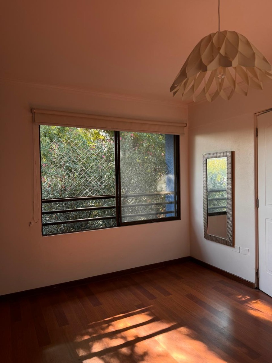 Venta Casa NO 3D 2B 1E 1B Francisco de Villagra - La Reina