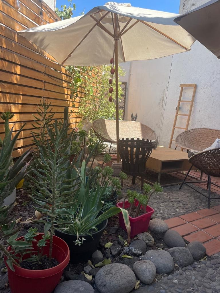 Arriendo Casa NO 5D en suite 3B 1E 1B Los Dominicos - Las Condes