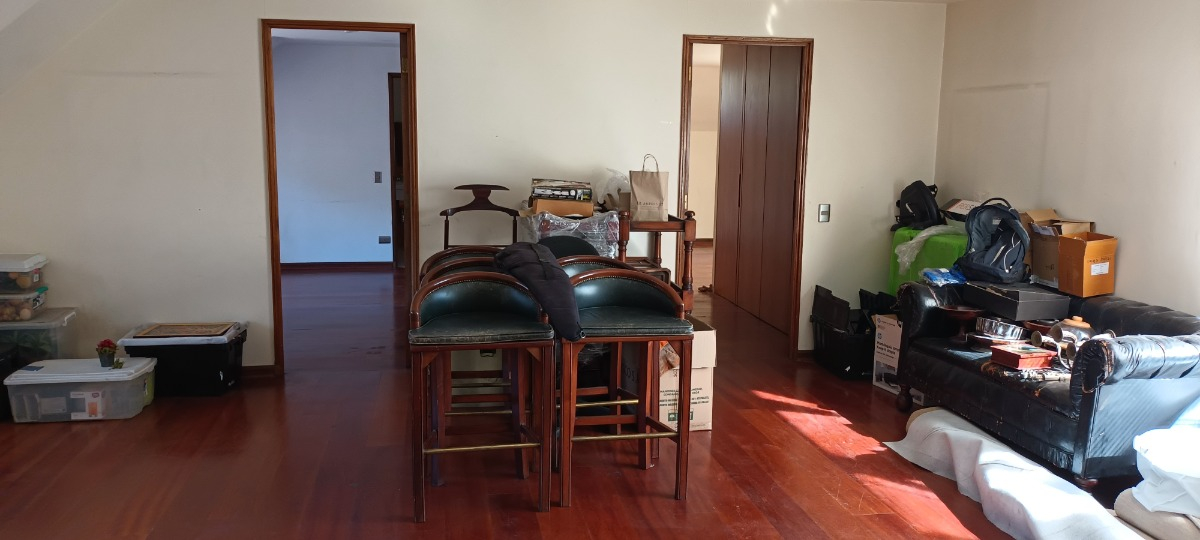 Arriendo Casa 4D San Dami&aacute;n - Las Condes