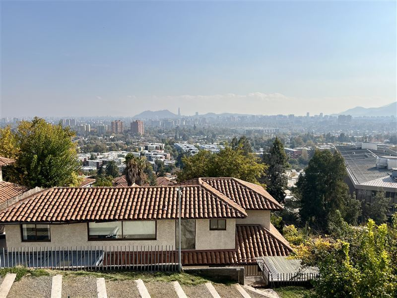 Venta Casa Poniente 5D en suite Walk-in cl&oacute;set 6B 4E 1B El Remanso - Las Condes