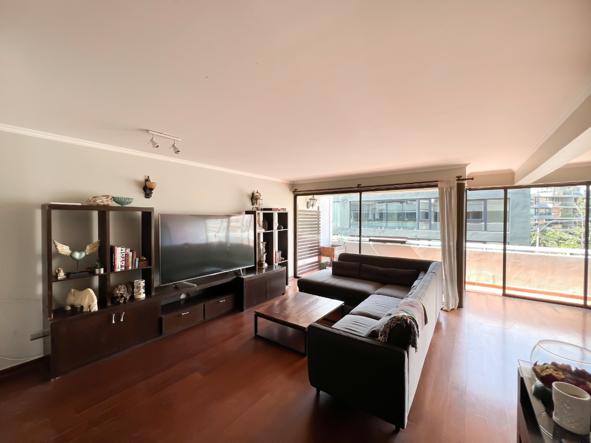 Arriendo Departamento NP 5D en suite Walk-in cl&oacute;set 4B 2E 1B Estadio Manquehue - Vitacura