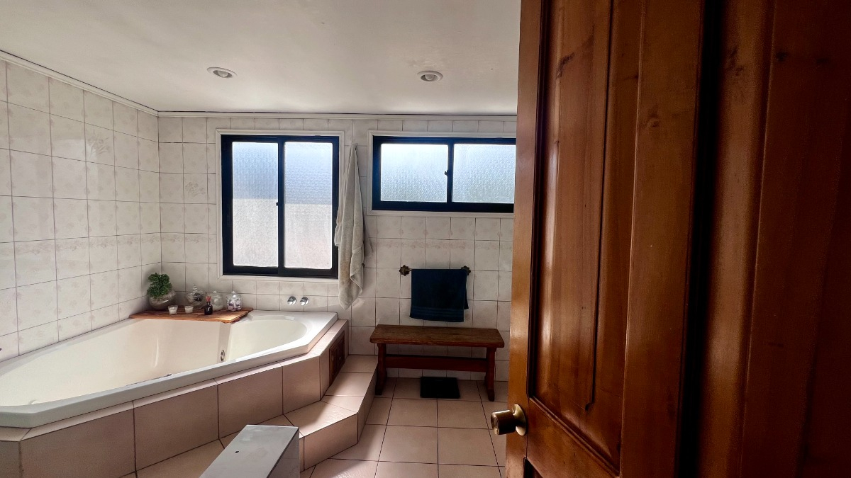 Venta Casa NO 4D en suite 3B 2E 1B Blest Gana - La Reina