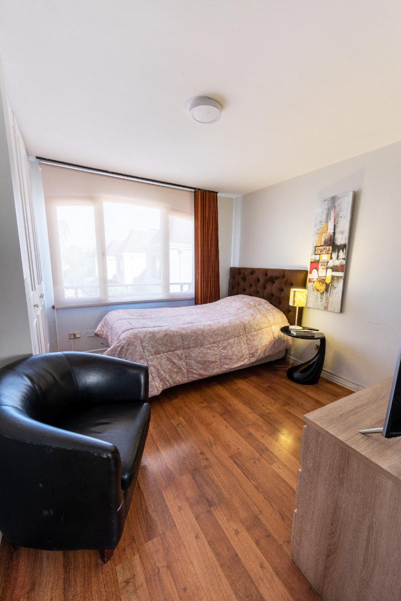 Venta Casa SO 4D en suite Walk-in cl&oacute;set 4B 2E 1B Carlos Ossand&oacute;n - La Reina