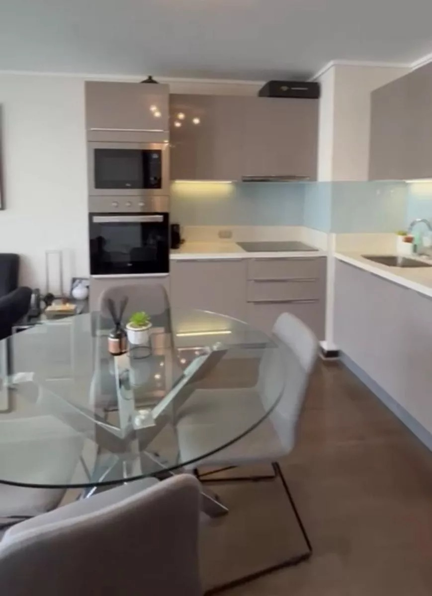 Arriendo Departamento SO 2D en suite 2B 1E 1B Metro Hernando de Magallanes - Las Condes