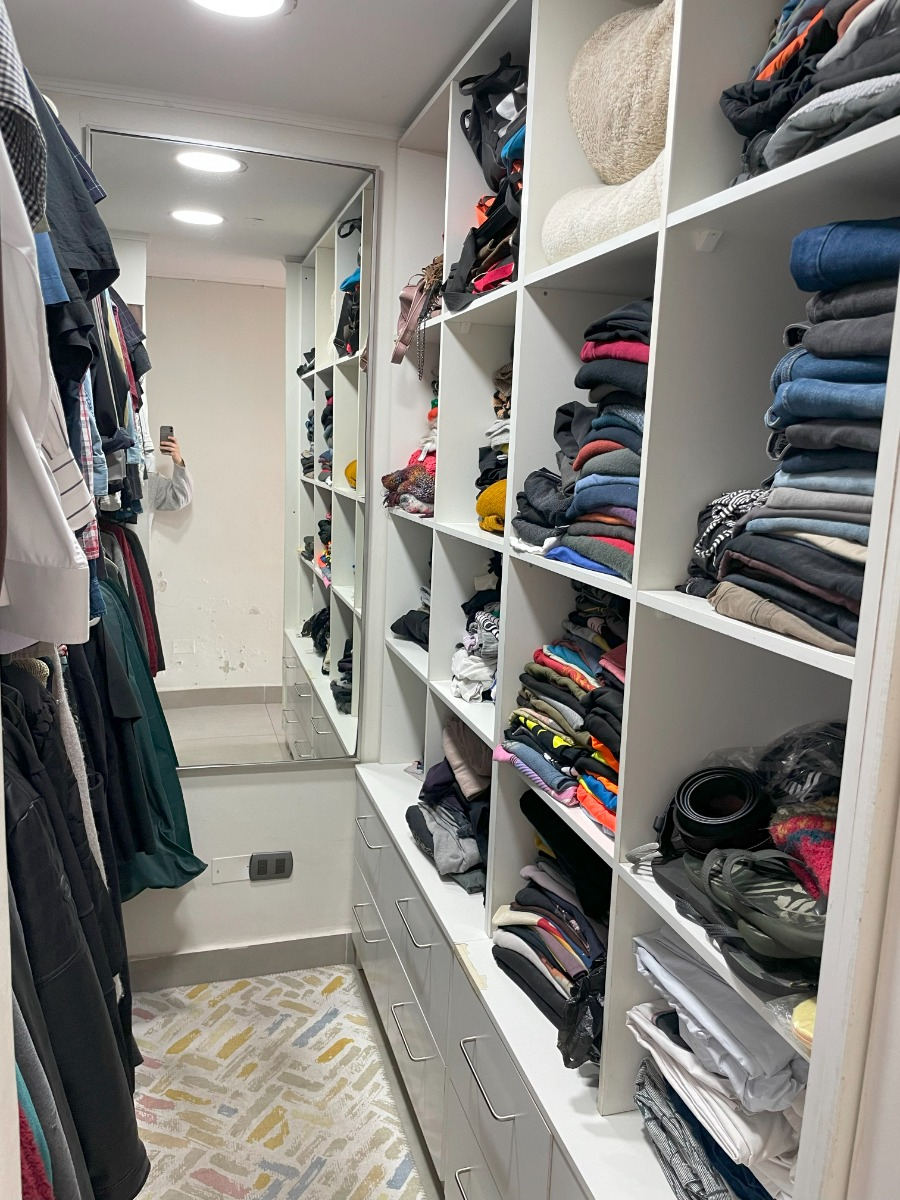 Arriendo Casa P 4D en suite Walk-in cl&oacute;set 3B 2E 1B Rotonda Atenas - Las Condes