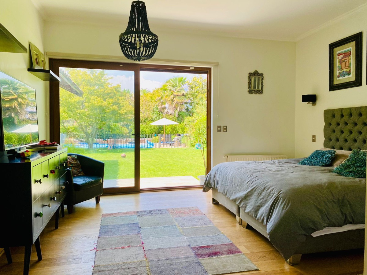Venta Casa NO 6D en suite Walk-in cl&oacute;set 5B 2E 1B Los Dominicos - Las Condes