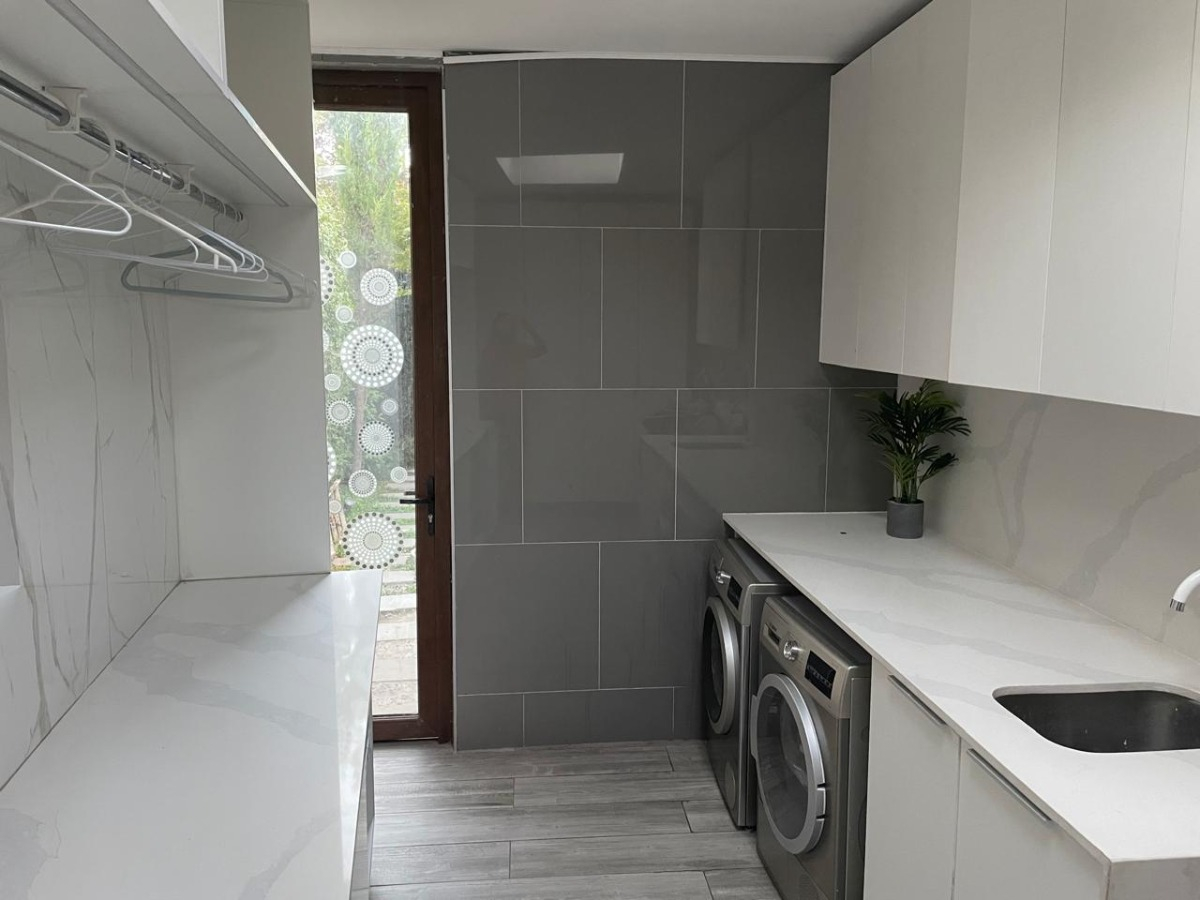 Venta Casa NO 5D en suite Walk-in cl&oacute;set 6B 4E 1B La Dehesa - Lo Barnechea