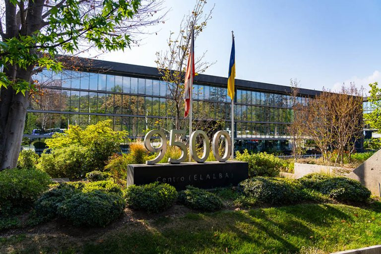 Venta Oficina NO 1B 1E 1B Los Dominicos - Las Condes