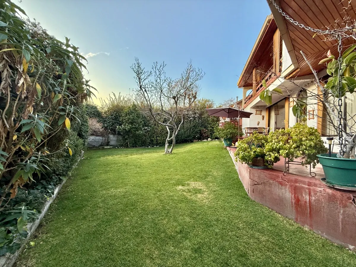 Venta Casa NO 3D WI cl&oacute;set Suite 3B 5E 1Bd Quinchamal&iacute; - Las Condes