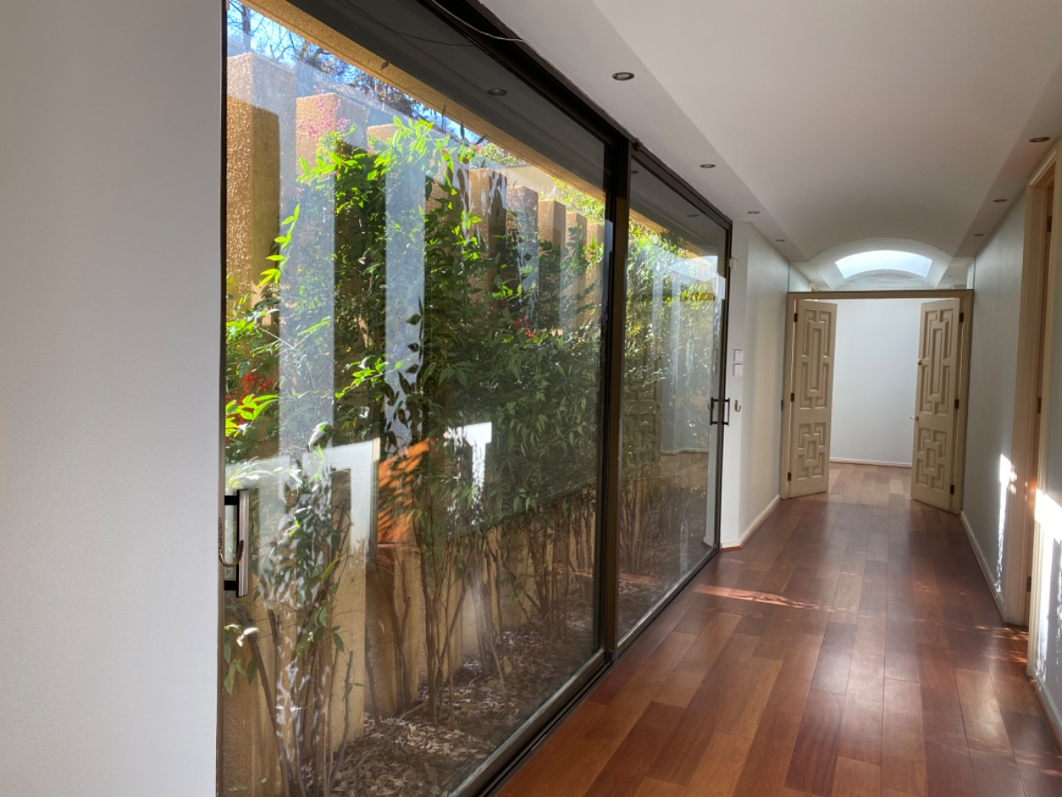 Venta Casa NO 3D 3B 10E 1B Lo Curro - Vitacura