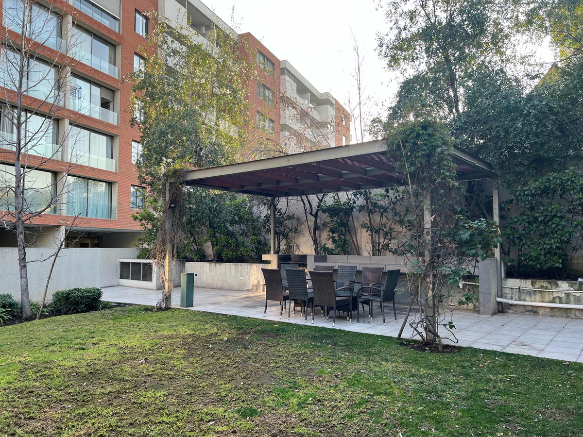 Arriendo Departamento 2D 2B 1E 1B Metro Bilbao - Providencia