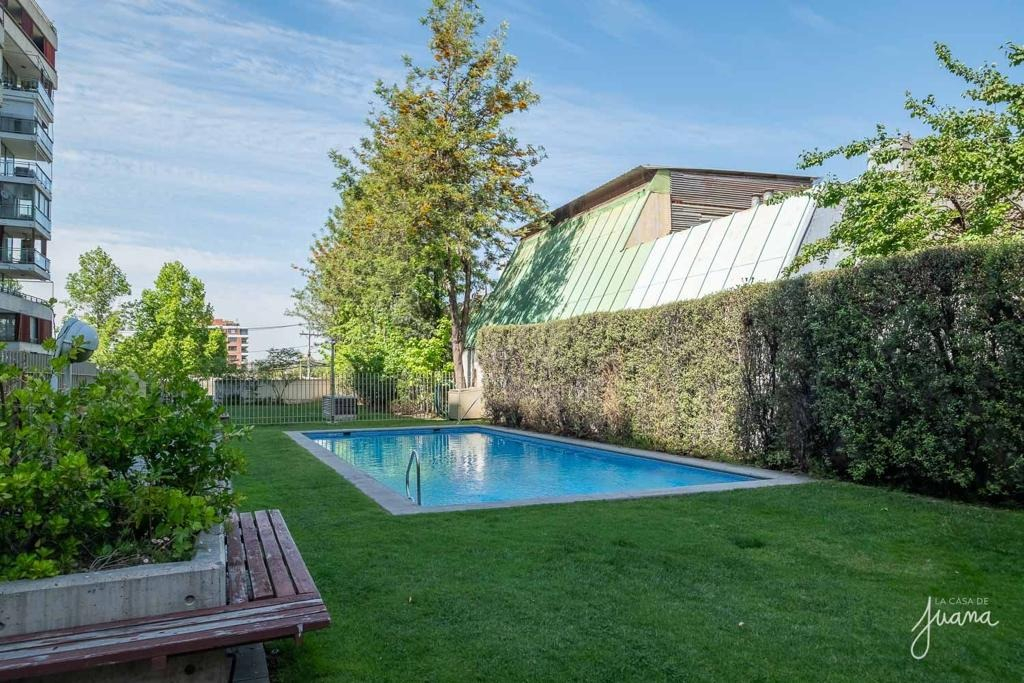 Arriendo Departamento 2D Rotonda Atenas - Las Condes