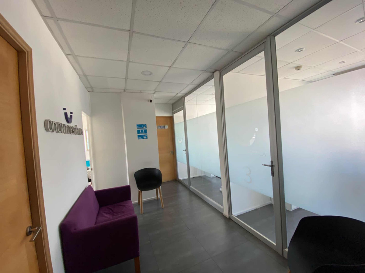 Arriendo Box Dental 10 mts Oficina 1B Metro Manquehue - Apumanque - Las Condes