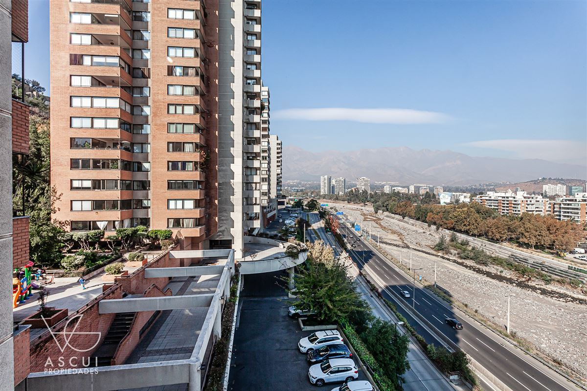 Venta Departamento S 3D en suite 3B 1E 1B Lo Curro - Vitacura