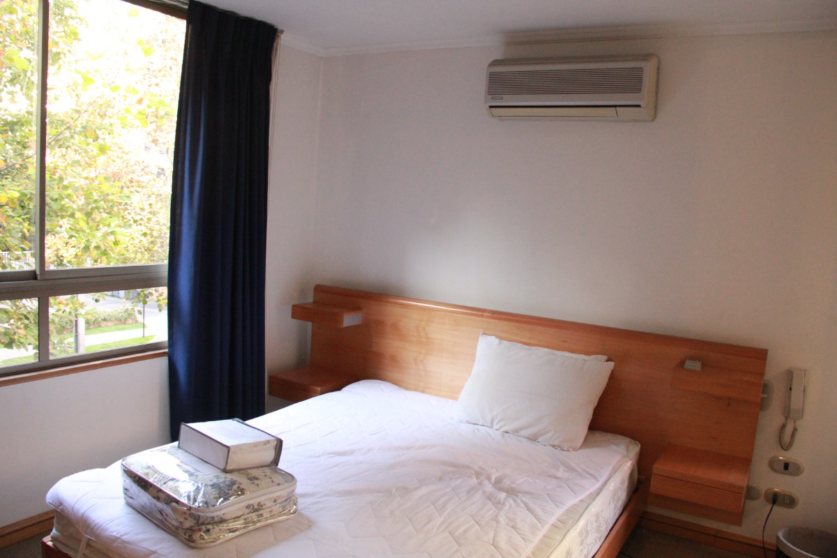 Arriendo Departamento 2D 1B 1E 1Bd Metro Escuela Militar - Las Condes