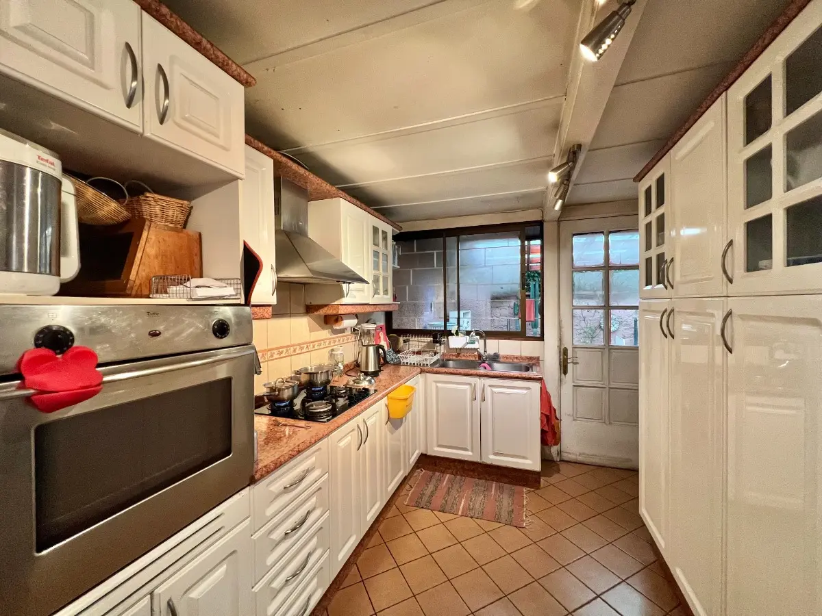 Venta Casa NO 5D 3B 3E 1Bd  - Vitacura