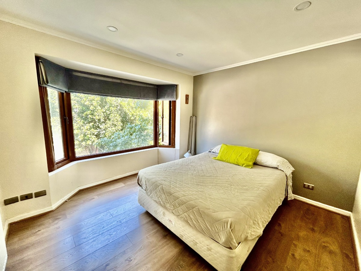 Arriendo Casa NO 4D en suite Walk-in cl&oacute;set 4B 4E 1B Mall Sport - Las Condes
