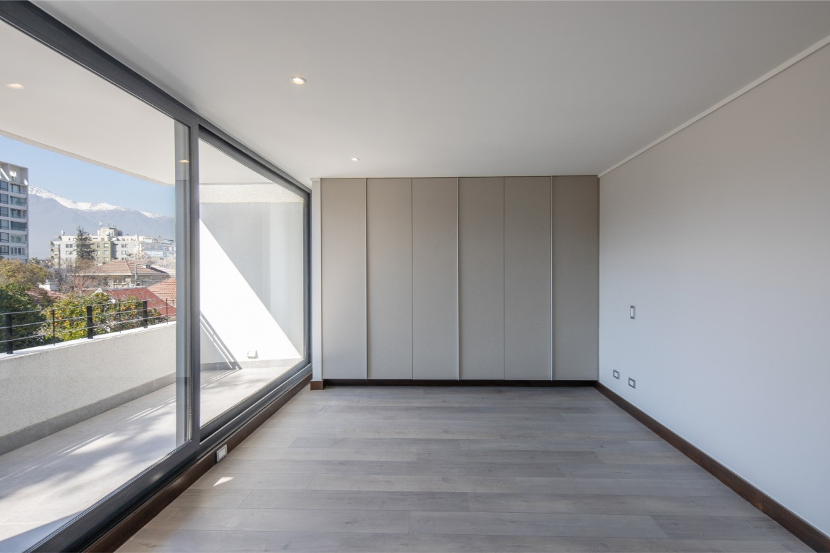 Venta Casa NO 4D en suite Walk-in cl&oacute;set 4B 2E Sebasti&aacute;n Elcano - Las Condes