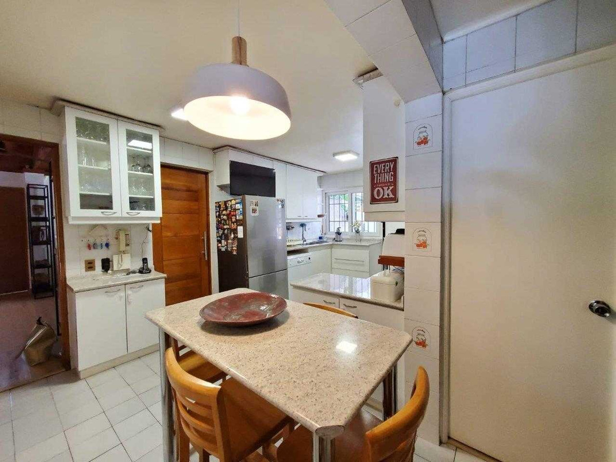 Venta Casa NOSP 5D en suite Walk-in cl&oacute;set 4B 6E 1B El Huinganal - Lo Barnechea