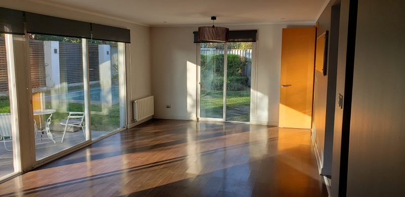 Venta Casa 4D 3B 2E Carlos Ossand&oacute;n - La Reina