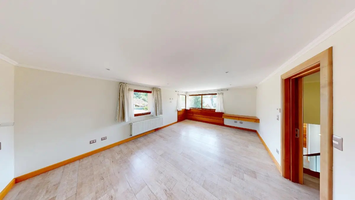 Arriendo Casa NO 3D en suite Walk-in cl&oacute;set 4B 3E 1B La Dehesa - Lo Barnechea