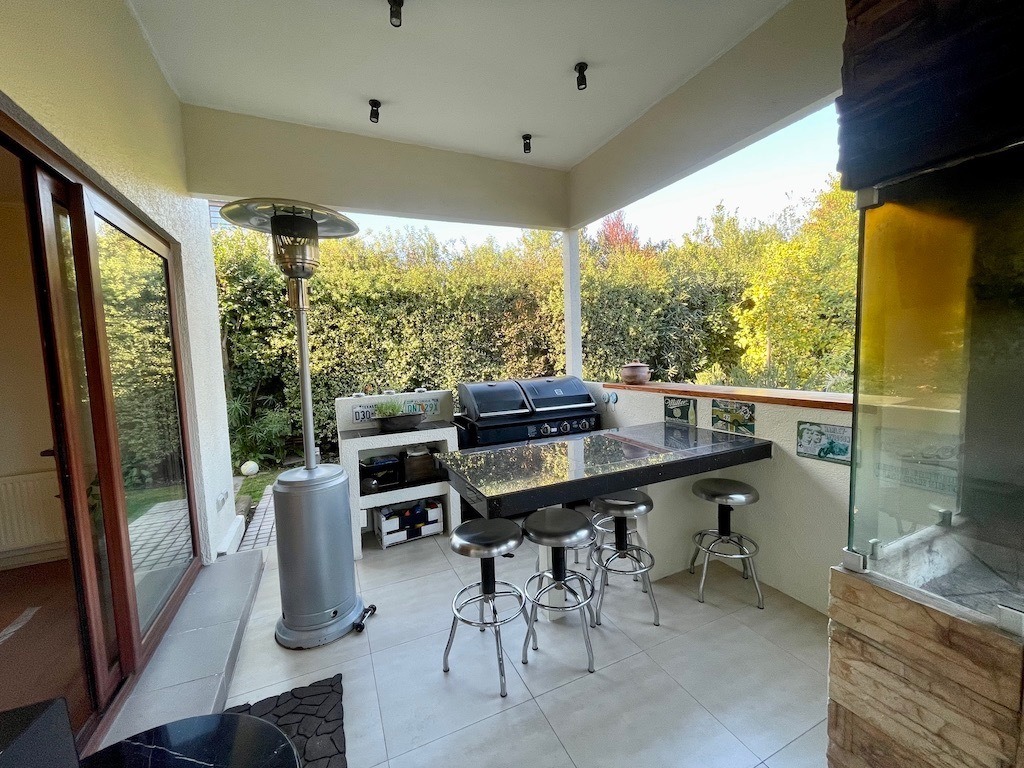 Venta Casa O 5D en suite Walk-in cl&oacute;set 5B 2E 2B Chicureo - Colina