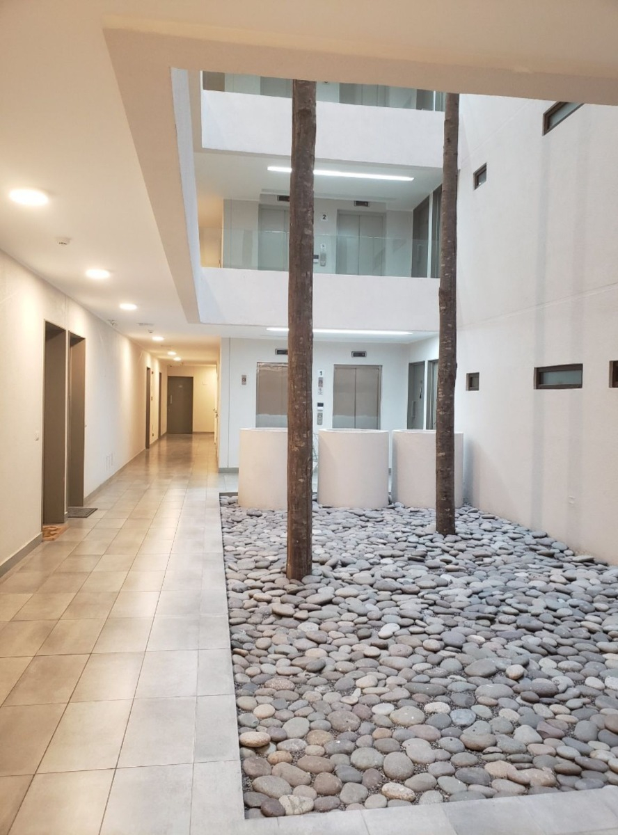 Venta Departamento O 2D en suite 2B 1E 1Bd Metro Hernando de Magallanes - Las Condes